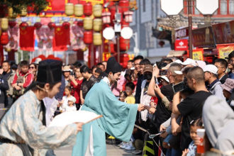 China&rsquo;s holiday consumption market posts steady growth